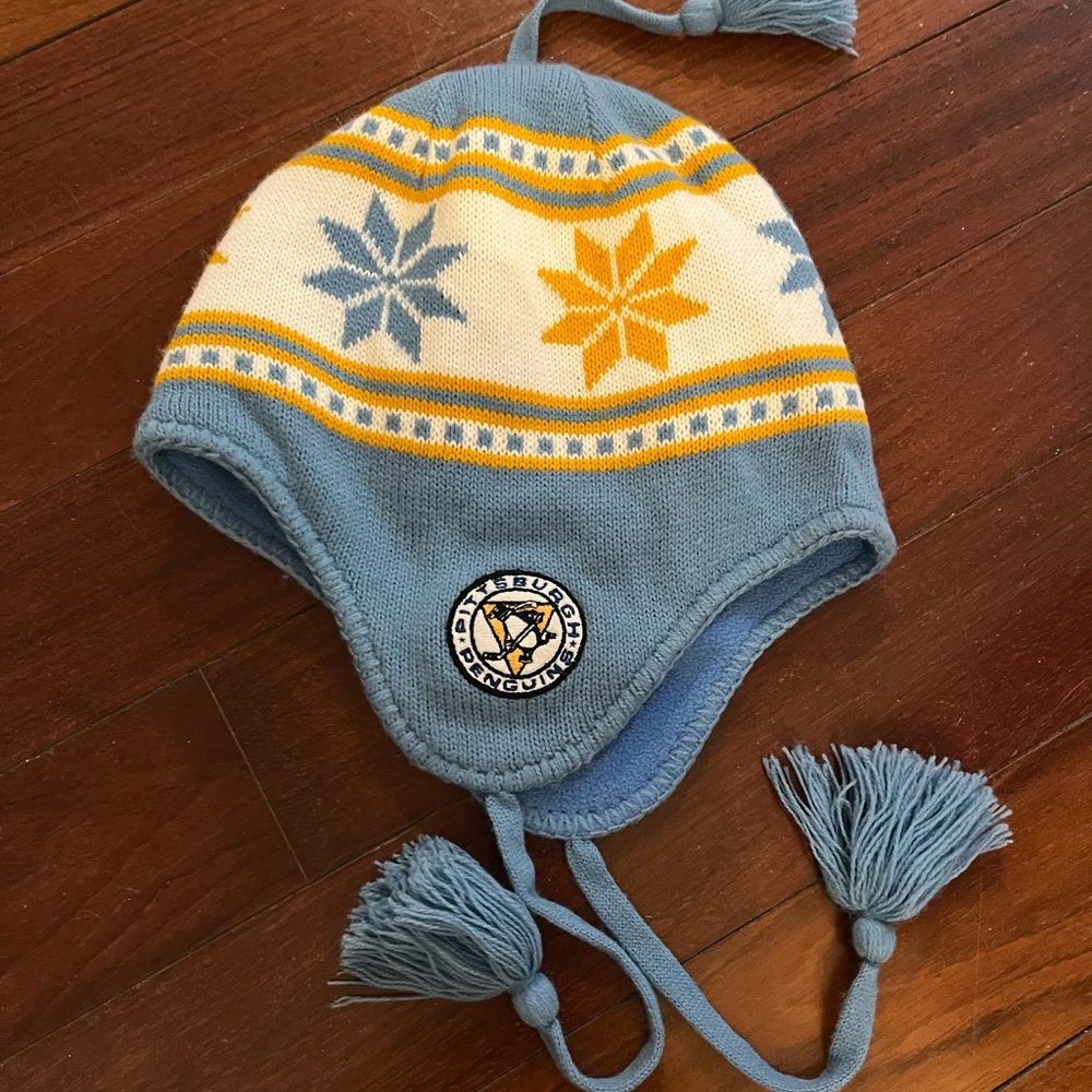 Pittsburgh Penguins NHL Blue and Yellow Winter Hat
